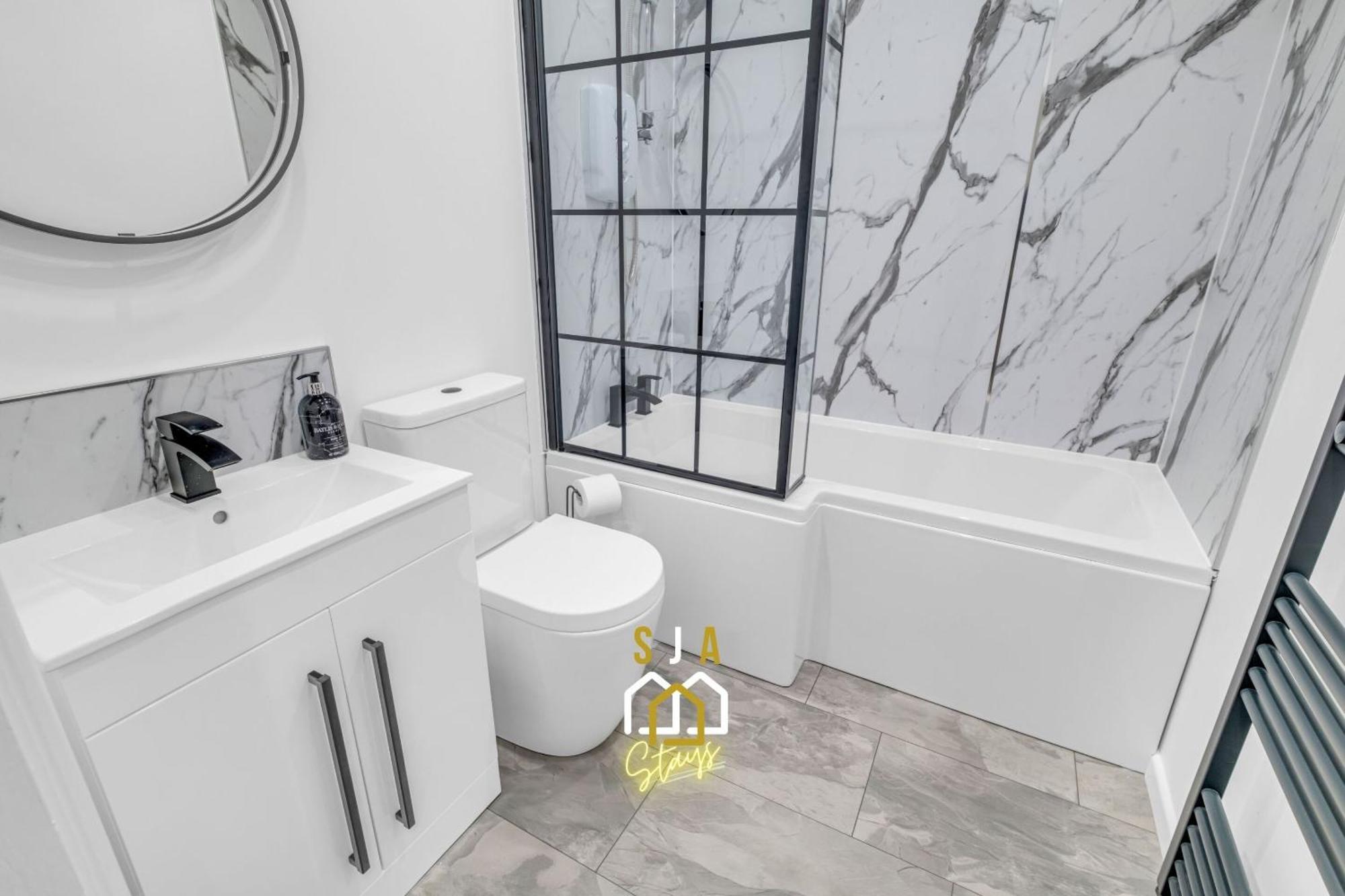 King Street Stay - Sja Stays - Modern 2 Bed Apartment アバディーン エクステリア 写真